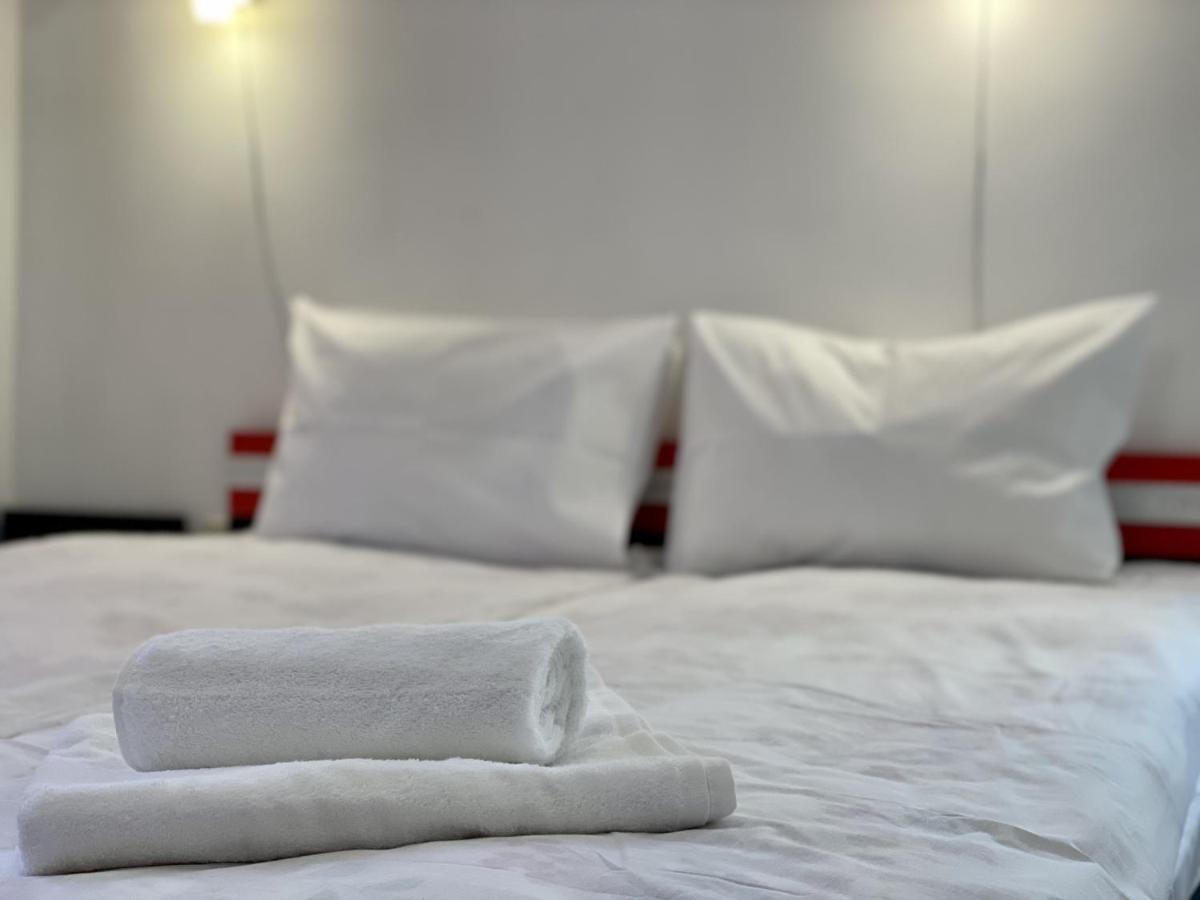 Sea Garden One Bed Apartment Burgas Екстер'єр фото